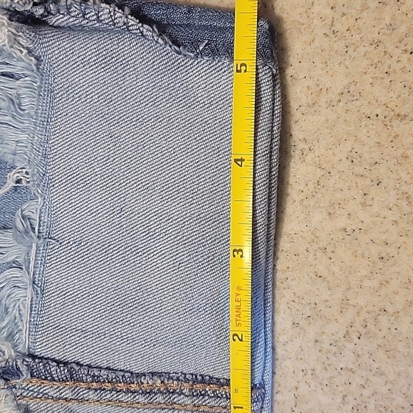 Almost Famous Distressed Mid Rise Denim Jeans With Roll Cuff SIZE 9 - Picture 10 of 10